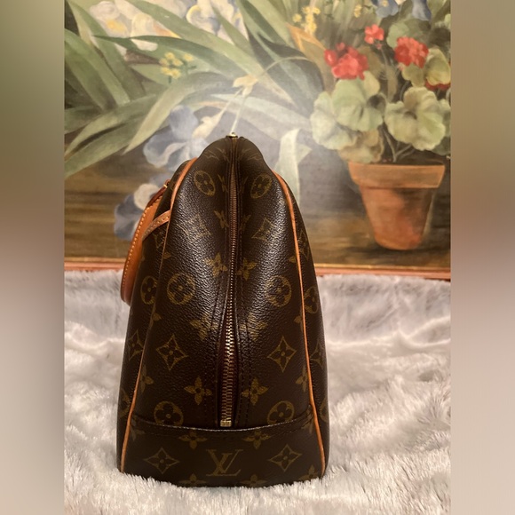 LOUIS VUITTON DEAUVILLE - Picture 3 of 11